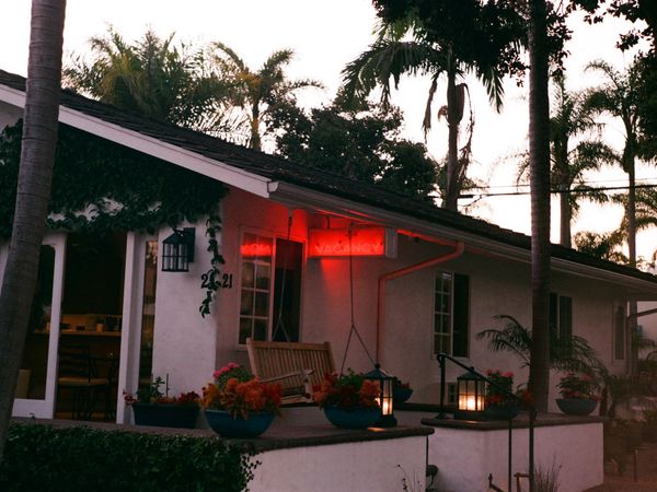 Diner/outdoor