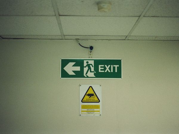 Elevator/door